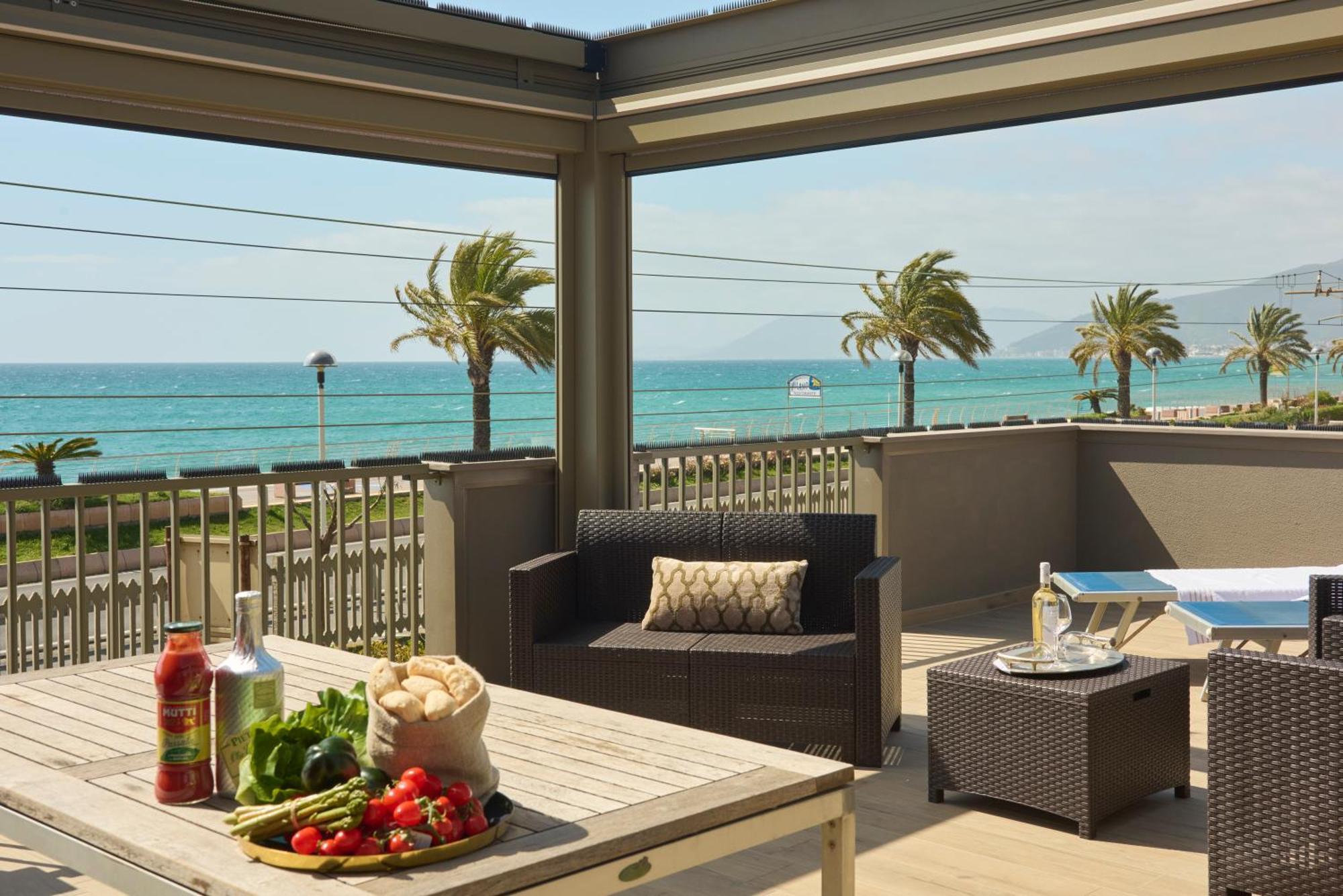 Terrazza Sul Mare A Pietra Ligure Apartment Ngoại thất bức ảnh